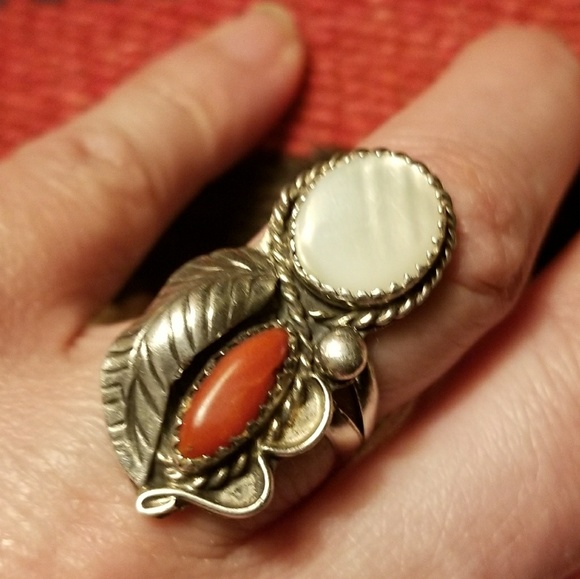 Jewelry - 🚫SOLD🚫 Navajo Coral & MOP Sterling Silver Ring